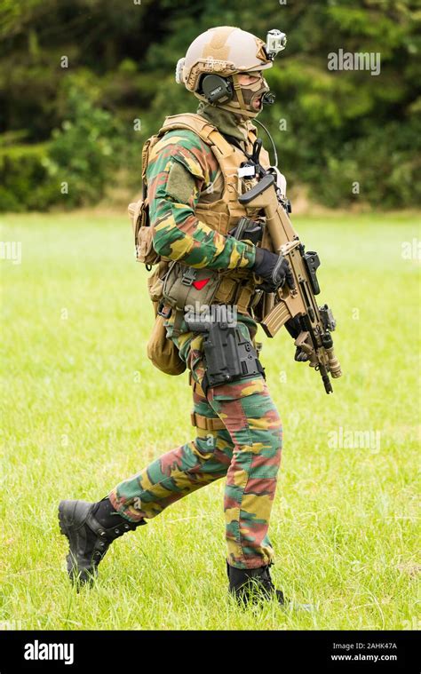 Forces Special Forces Hi Res Stock Photography And Images Alamy