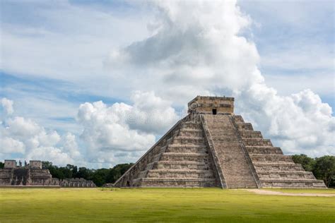 Chichen Itza Main Building Mayan Historic Building Traveling C Stock