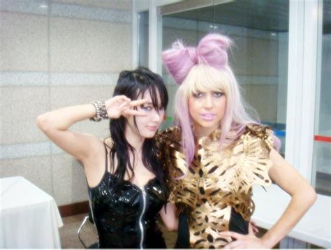 See more ideas about lady gaga pictures, celebrities, lady gaga photos. Lee Jung-hyun and Lady GaGa are BFF | POPSEOUL!