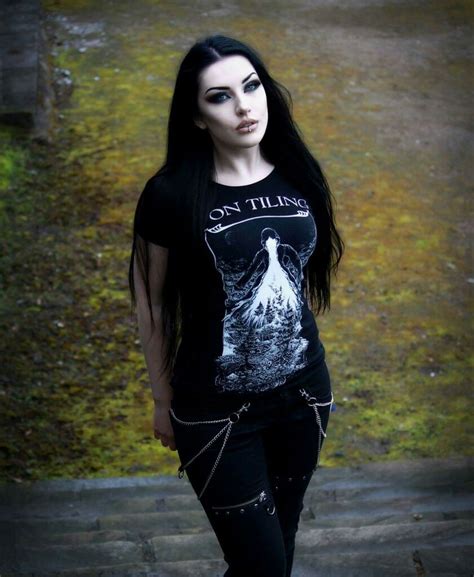pin by ilion jones on gothic punk vampire goth beauty gothic girls gothic fashion