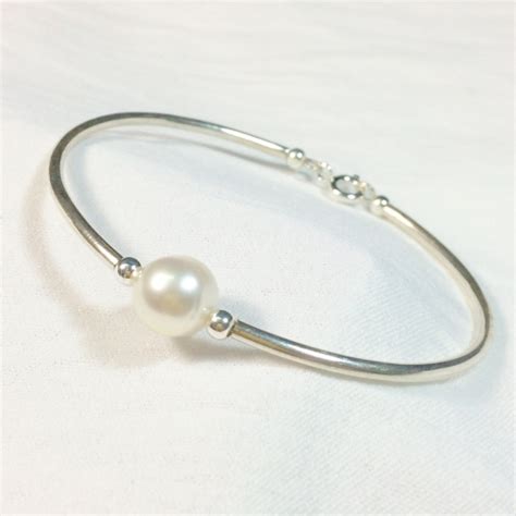 High Quality Freshwater Pearl Sterling Silver Bangle Bracelet