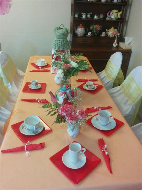 Most people hosting a tea party think of an afternoon event that. Tea party table setting (With images) | Tea party table ...