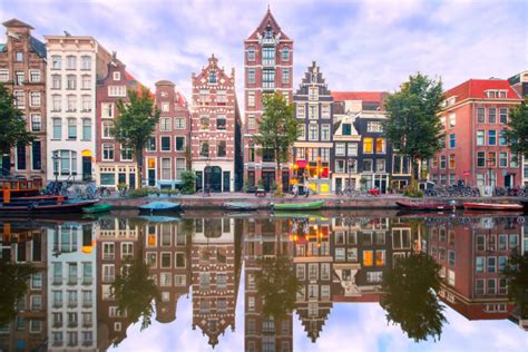 3nts hotel with sky bar & return flights