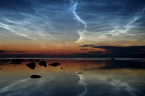 Noctilucent Clouds On Beach Wikimedia Commons Earth Buddies