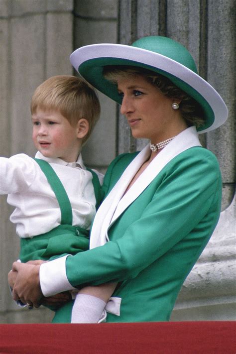 41 Of Princess Diana S Most Iconic Hat Moments Artofit