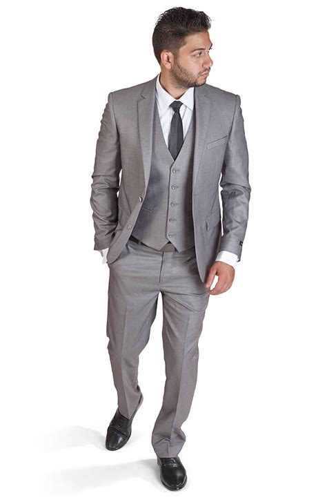 Best of all, this men's suit is designed not to wrinkle while you're on the go (hence its name). Slim Fit Men 3 Piece Vested Silver Grey Suit - ÃZARMAN