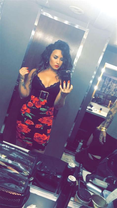 Demi Lovato Sexy Selfies 5 Photos The Fappening
