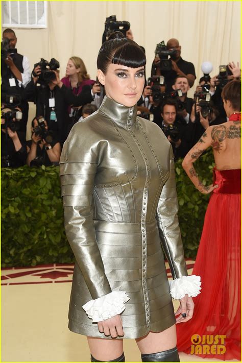Shailene Woodley Stuns In Silver At Met Gala 2018 Photo 4078639