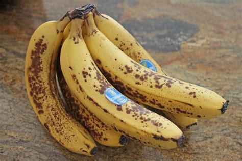 Is it Okay to Eat Two Bananas a Day for a Month? •