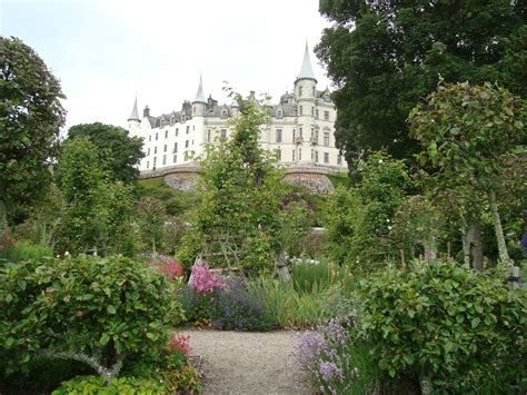 My Mimico Maison Dunrobin Castle Gardens