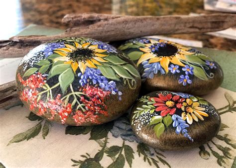 Painted Rock Sunflower Rock Fall Colors California Beach Etsy In 2020