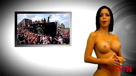 Watch Desnudando La Noticia Abril Naked News Desnudando La Hot