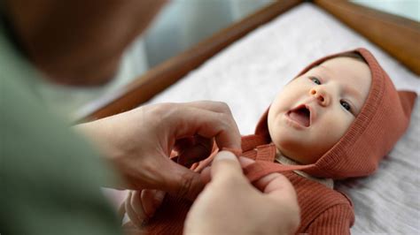 Hérnia Umbilical No Bebê O Que Causa E Como Curar