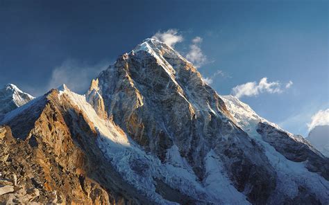 70 Himalayas Wallpaper