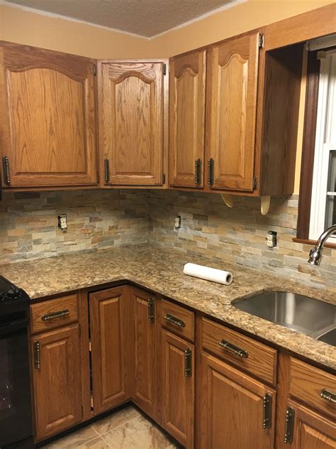 The Perfect Kitchen Backsplash With Oak Cabinets COODECOR