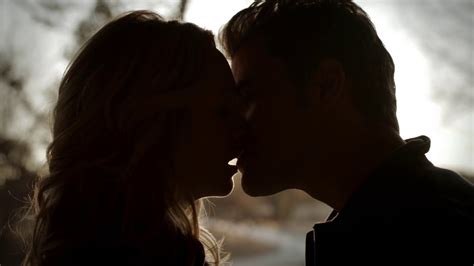 Stephan And Caroline First Kiss 1280 × 720 Pixels Vampire Diaries Stefan And Caroline