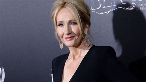 Jk Rowling Defends Johnny Depp Casting In Fantastic Beasts 2 Fandom