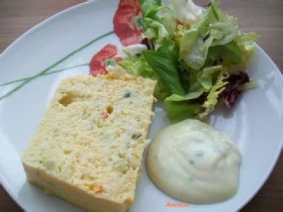 Prachtige klassieke franse faience terrine of serving schotel van de bekende franse keramische fabriek, st amand ceranord gebruikt om soep of groenten te dienen. Recette - Terrine aux coquilles saint-jacques | 750g