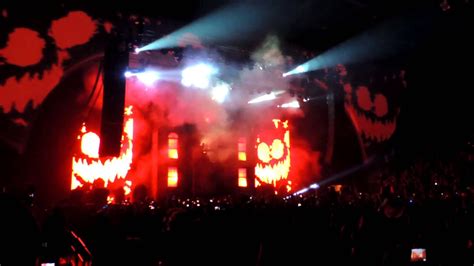 skrillex vs knife party intro power glove 1stbank center denver co youtube