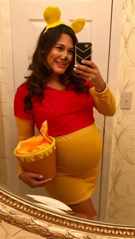 Pregnant Women Who Crushed Halloween With Their Creative Costumes