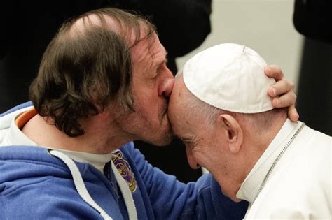 kissing the pope abs cbn news