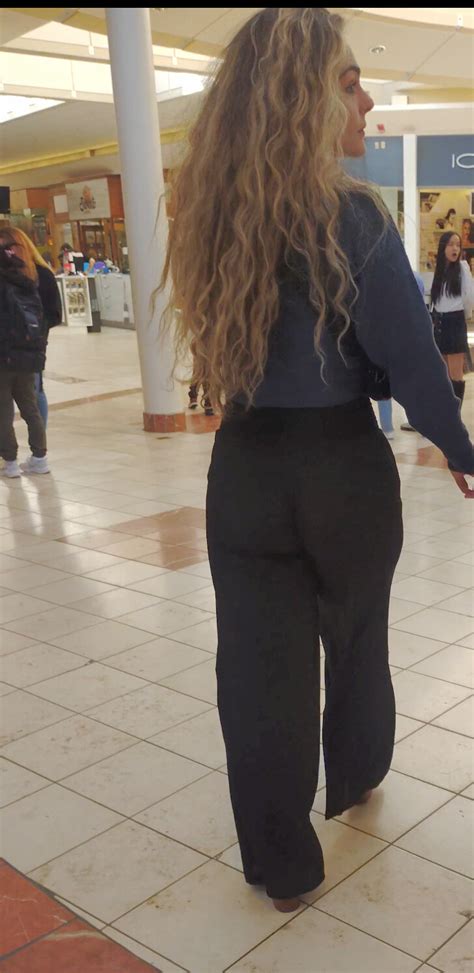 Jiggly Ass Pawg Filling Some Flare Pants Pretty Face Too Spandex Leggings And Yoga Pants Forum
