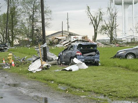 Missouri Tornadoes Photo 1 Cbs News