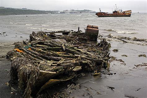 Ruined Ship Damaged Ship In The South Kuril Bay Kunashir Flickr