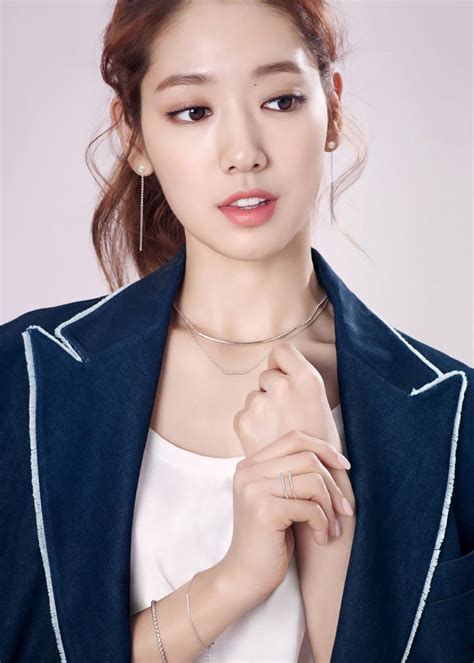 Park Shin Hye Agatha Paris 2016 Park Shin Hye Korean Actresses