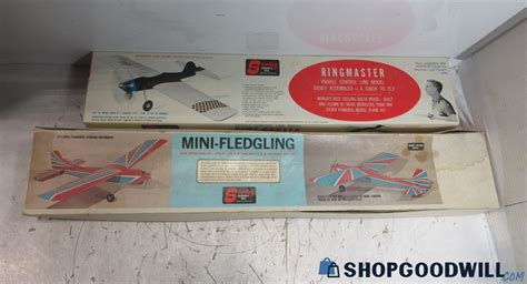 Lot Of Vintage Sterling Model Airplane Kits Ringmaster Mini Fledgling