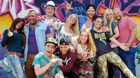 Die postings teasern geschehnisse der nächsten episode an oder thematisieren die jüngsten ereignisse in der wg. mittels. 'Berlin - Tag & Nacht' bei TV NOW: Verpasste Folgen und ...