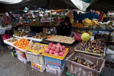 Markets you must not miss in kuala lumpur, shopping can be a wonderfully atmospheric experience in kuala lumpur's markets—most of which date back to way before the city took on its urban avatar. Squid for sale at the market of Pudu | Pudu market | Kuala ...