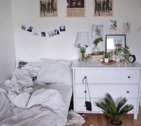 See some of the aesthetic room ideas that are trending on pinterest. AESTHETIC // A "GUIDE" - Room Decor - Wattpad