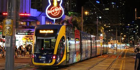 Gold Coast Light Rail Tram Priority Far Better Than Anything In Melbourne Daniel Bowen