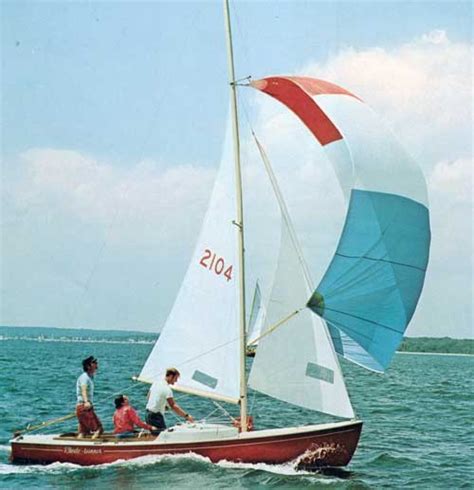 Oday Rhodes 19 Sailboat