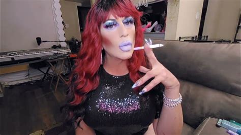 Redheaded Mistress Maria Lipstick Smoking Fetish Crossdresser
