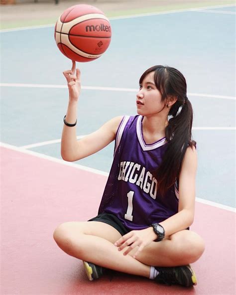 i love basketball basketball players sport outfits girl outfits basketball photography