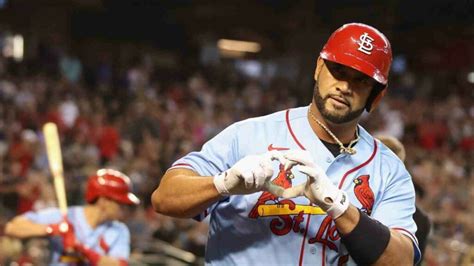 Albert Pujols Mythic Career Comes To An End Mlb Fans Melancholic As