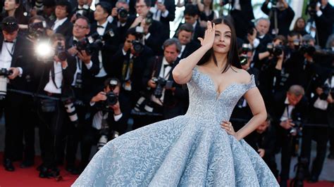 Gaun Ikonis Cinderella Aishwarya Rai Cantik Mana Dengan Di Film