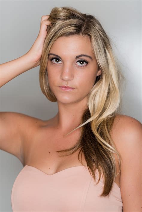 Leah Cathryn Female Model Profile Milwaukee Wisconsin Us