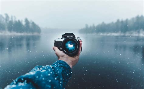 Download Photography Camera In Ocean With Snow Wallpaper