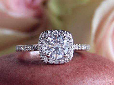 Top Engagement Ring Trends To Follow In