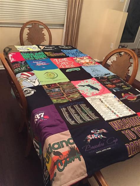 By the way, while the quilt top was with quilter. T-Shirt quilt tutorial!! | Tshirt quilt easy, Quilts ...