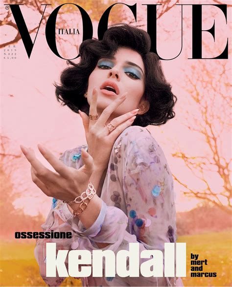 Kendall Jenner â Vogue Italy Magazine Naked Photoshoot February 2018