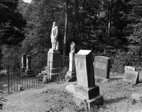 Hatfield Cemetery Near Sarah Ann Wv Kenneth King Flickr