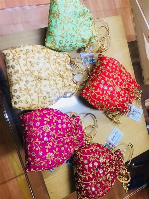 We take pride in our products and service. Luxury Wedding Favor Bags | Wedding favours luxury ...