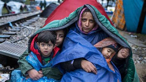 Crise Des Réfugiés Début Des Opérations Pour Transférer 25000 Syriens