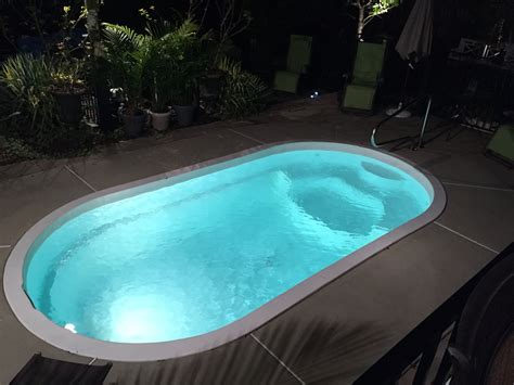 All that stands between you and a successful fiberglass pool installation is one thing…information! small fiberglass pool with light | プール, 建築, 家