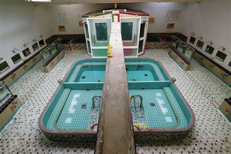 Japanese Public Bath Houses Bathhouses Foreigners Bathhouse Sentos Theworldpursuit The Art Of