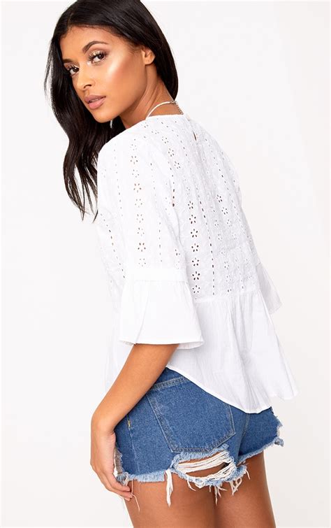 White Broderie Anglaise Crew Neck Smock Top Prettylittlething